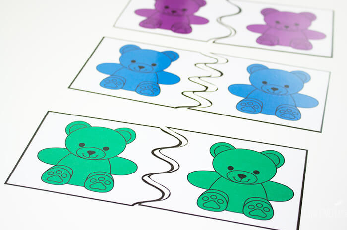 Rainbow bear matching puzzles for preschoolers.